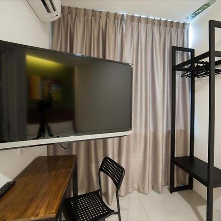 Econtel Queensbay Sungai Dua Bukit Εξωτερικό φωτογραφία
